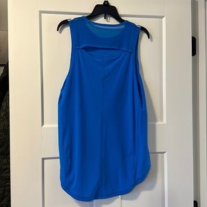 Lululemon Sculpt Tank Top - color is Poolside - Size 6